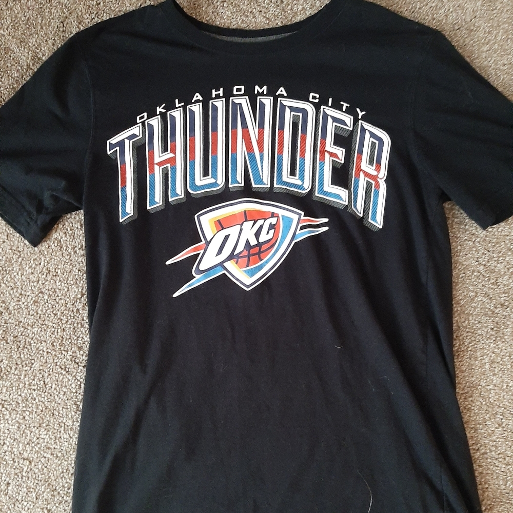 Oklahoma City Thunder tee shirt